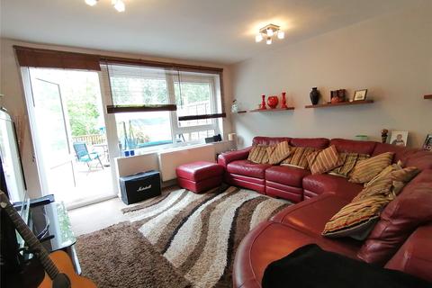37 Braybourne Close, Uxbridge, UB8 1UH