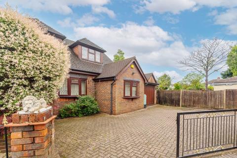 38 Carlton Crescent, Cheam, Sutton, SM3 9TS