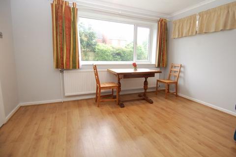 4 Field Close, Kidlington, OX5 2HH