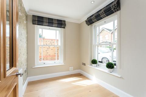 94 Vansittart Road, Windsor, SL4 5DF