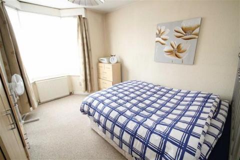 1 bedroom flat to rent, Crombey , Street, SwIndon, SN1