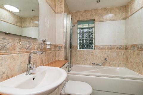 31 Broadleigh Close, West Bridgford, Nottingham, NG2 7NZ