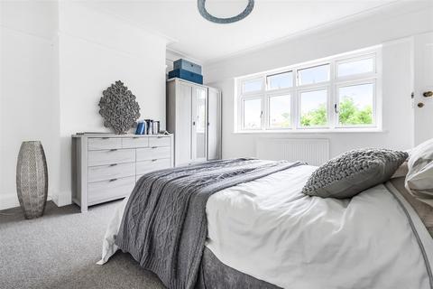 20 Ditton Road, Surbiton, KT6 6QZ