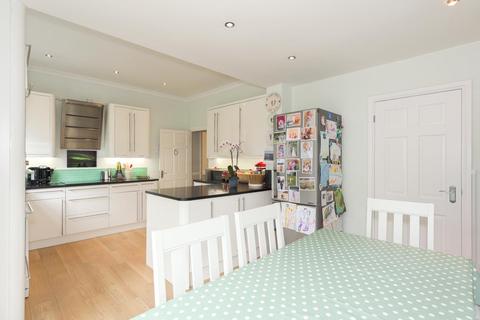 17 Windmill Avenue, Epsom, KT17 1LL