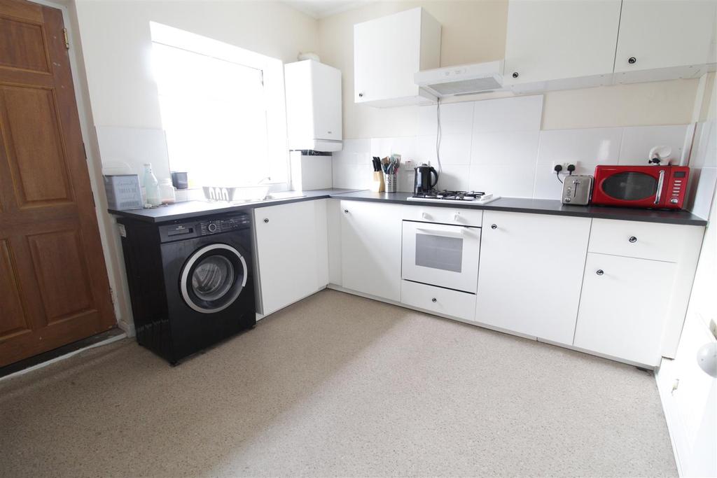 Westgate Crescent, Darlington 2 bed semidetached house £120,000