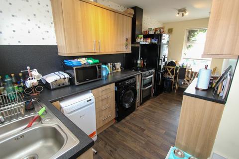 4 Cuthbert Avenue, Durham, DH1 2EE
