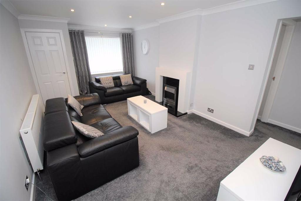 Dunrobin Drive, Gourock 1 bed flat £68,000