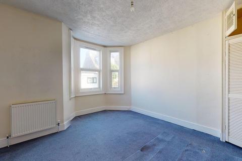 88 Linden Crescent, Folkestone, CT19 5SD