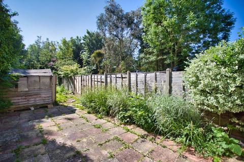 88 Linden Crescent, Folkestone, CT19 5SD