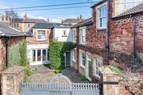 Mansion House Stables Litfield Road, Bristol, BS8 3LL