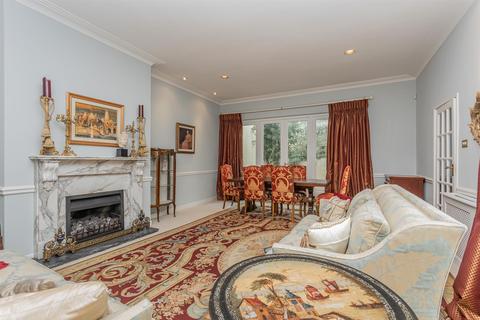 Mansion House Stables Litfield Road, Bristol, BS8 3LL