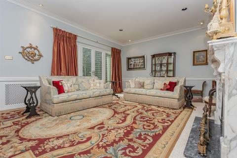 Mansion House Stables Litfield Road, Bristol, BS8 3LL