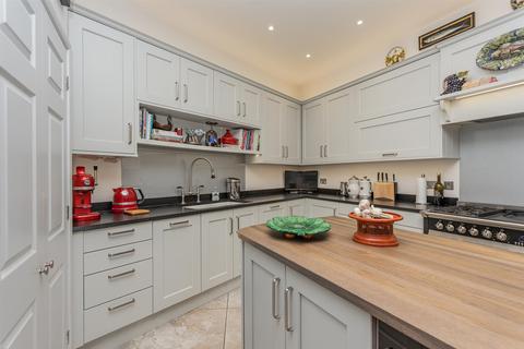 Mansion House Stables Litfield Road, Bristol, BS8 3LL
