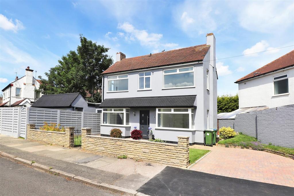 Selwyn Crescent, South Welling 4 bed detached house £2,200 pcm (£508 pw)