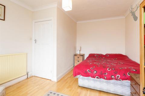 19 Blackacre Road, Theydon Bois, Epping, CM16 7LT