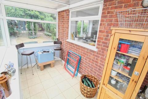 8 Belgrave Drive, Hornsea, HU18 1LU