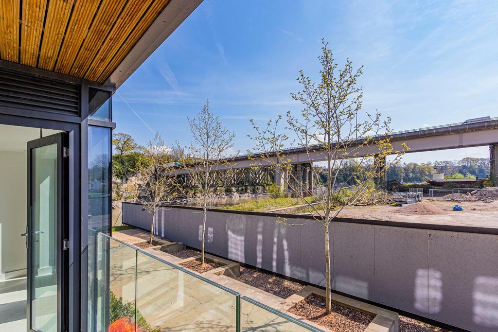 Wye Apartments, Severn Quay, Chepstow 2 bed apartment £300,000