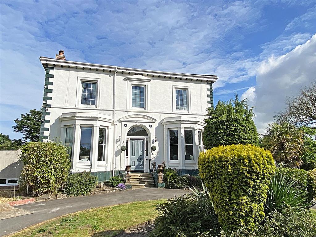 Blundellsands Road West, Blundellsands 5 bed detached house for sale