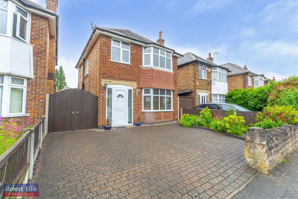 Heckington Drive, Wollaton 3 bed detached house £285,000