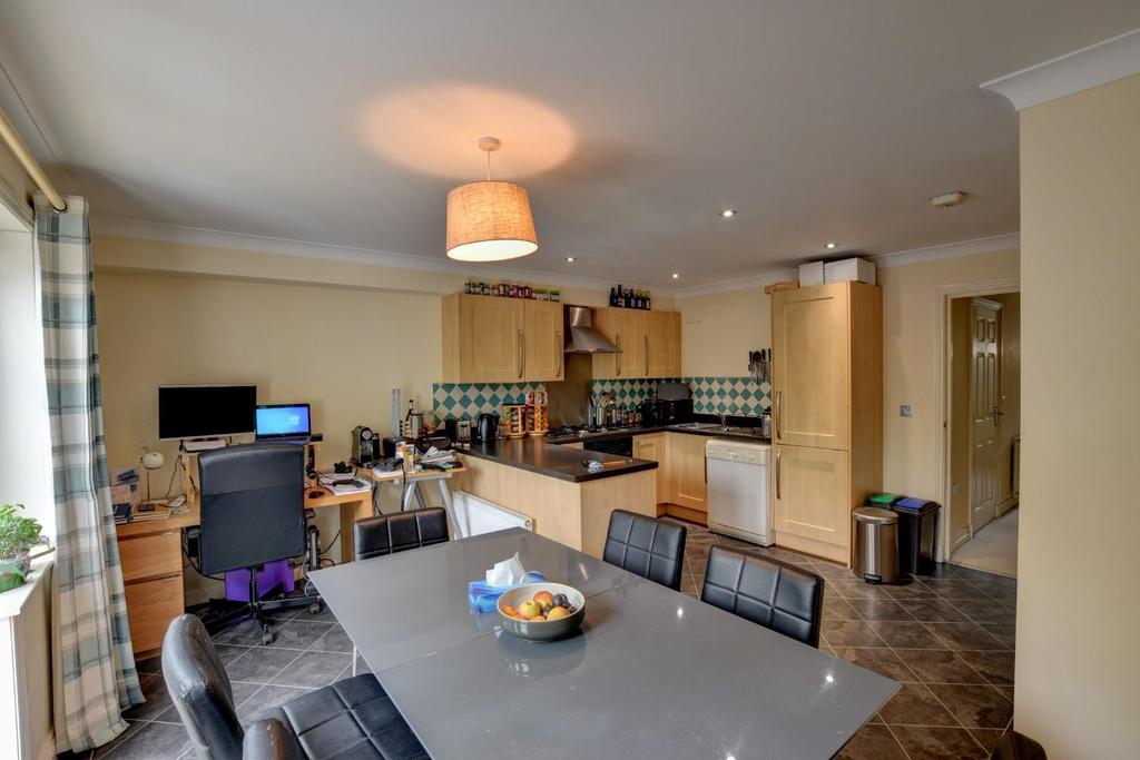 Kitchen1.jpg