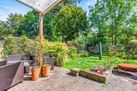 3 Stamford Drive, Bromley, BR2 0XF