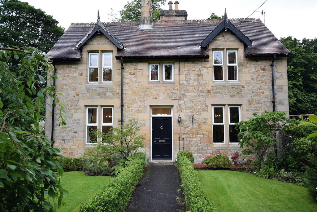 Greenhead, Brampton, Cumbria, CA8 4 bed detached house £425,000