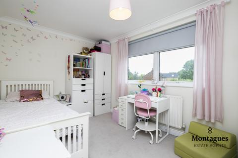 77 Sunnyside Road, Epping, CM16 4JN