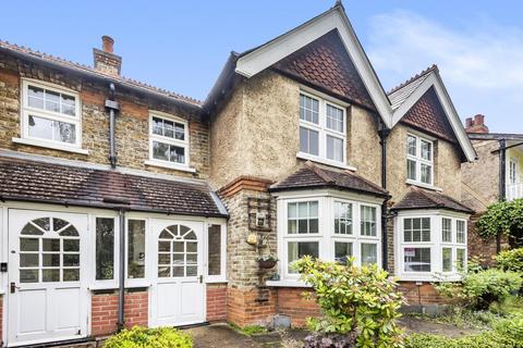 16 Commonside, Keston, BR2 6BP