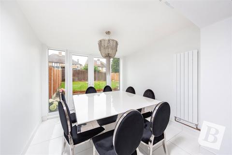 22 Nyth Close, Upminster, RM14 1RB