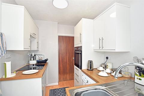 16 Penmaes, Rhayader, LD6 5PN