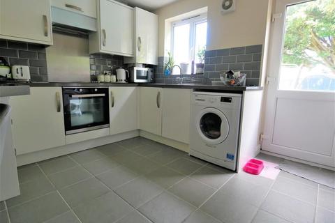 15 Gerrard Close, Bristol, BS4 1UH