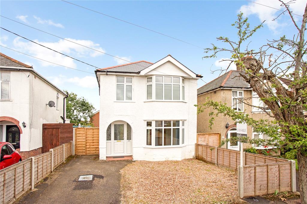 Chalvington Road, Chandler's Ford, Hampshire, SO53 3 bed detached house £435,000