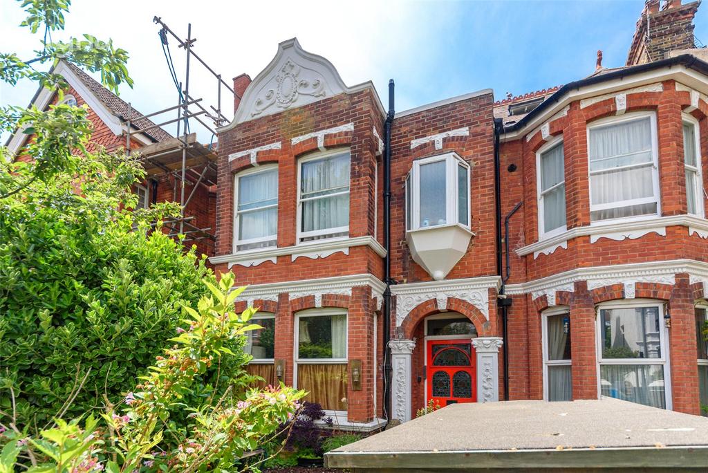 Beaconsfield Villas, Brighton, BN1 2 bed flat for sale £425,000