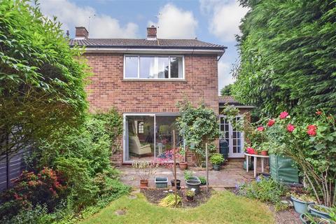 41 Queensway, Cranleigh, GU6 7JJ