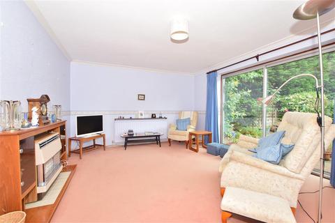 41 Queensway, Cranleigh, GU6 7JJ