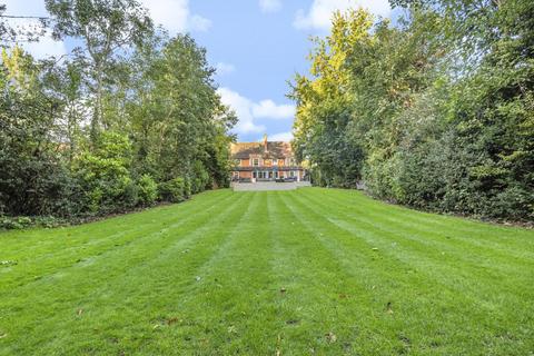 59 Manor Way, Beckenham, BR3 3LN