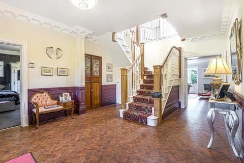 59 Manor Way, Beckenham, BR3 3LN