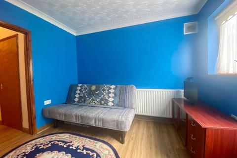 72 Northall Road, Barnehurst, Bexleyheath, DA7 6JE