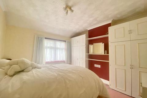 72 Northall Road, Barnehurst, Bexleyheath, DA7 6JE