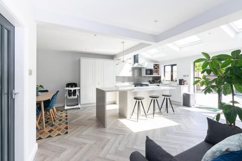 44 Buckstone Oval, Leeds, LS17 5HG