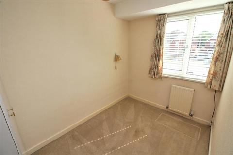 32 Redwick Road, Pilning, Bristol, BS35 4LQ