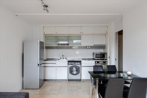 1 bedroom apartment to rent, Ben Jonson House, London, EC2Y