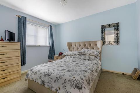 26 Hazel Close, Witney, OX28 1EL