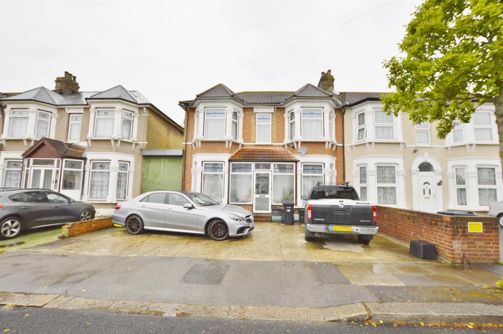 Wellwood Road, Seven Kings, Ilford... 4 bed terraced house £800,000