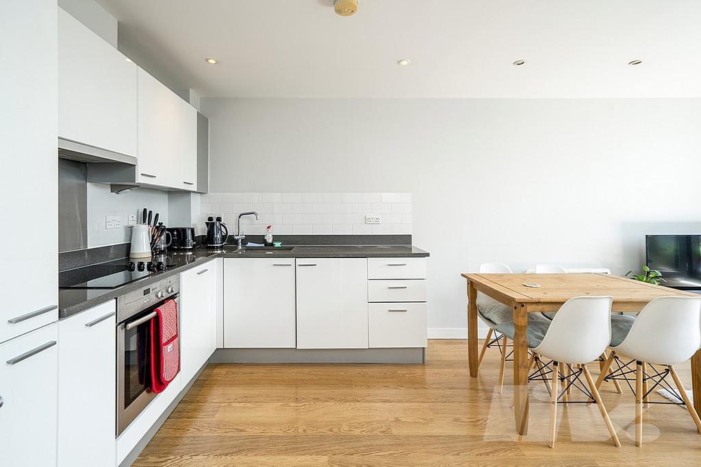Apartment in London - View 3
