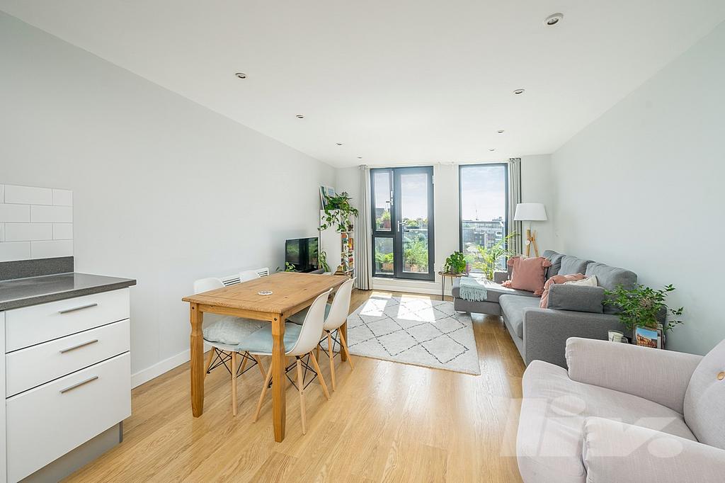 Apartment in London - More