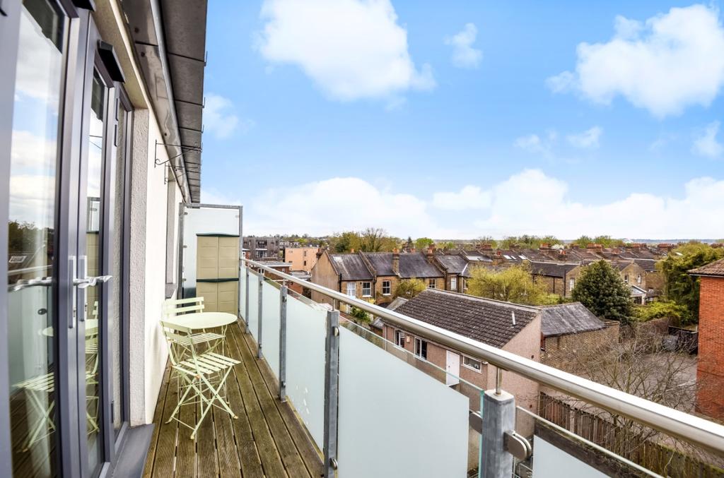 Beckenham Road Beckenham BR3 1 bed flat £1,200 pcm (£277 pw)