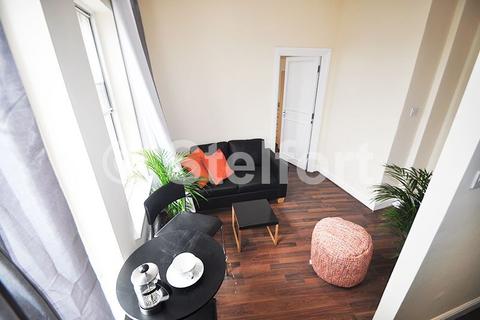2 bedroom flat to rent, Elthorne Court, Elthorne Road, London, N19