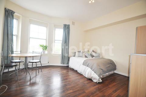 2 bedroom flat to rent, Elthorne Court, Elthorne Road, London, N19