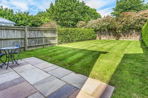 Maplehurst Farthings Walk, Horsham, RH12 1WR